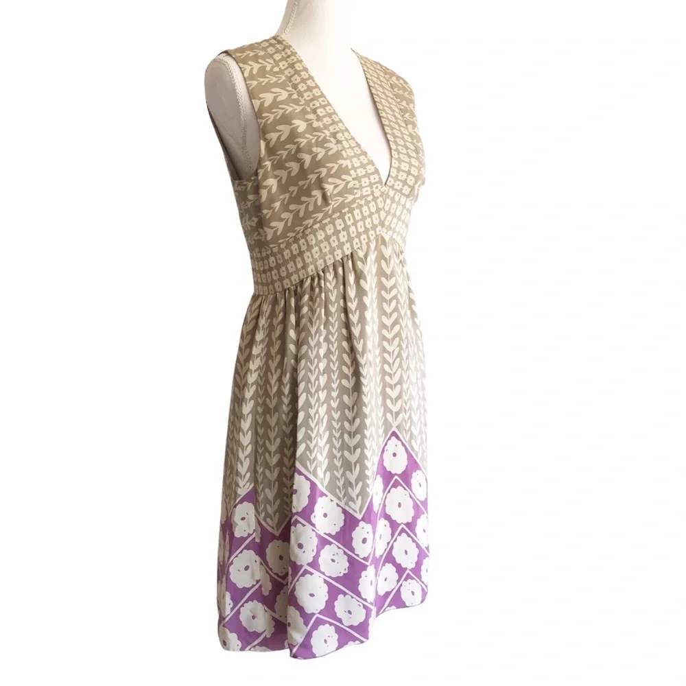 Sleeveless V-Neck Beige and Purple Patterned Women's Dress - Picture 6 of 12